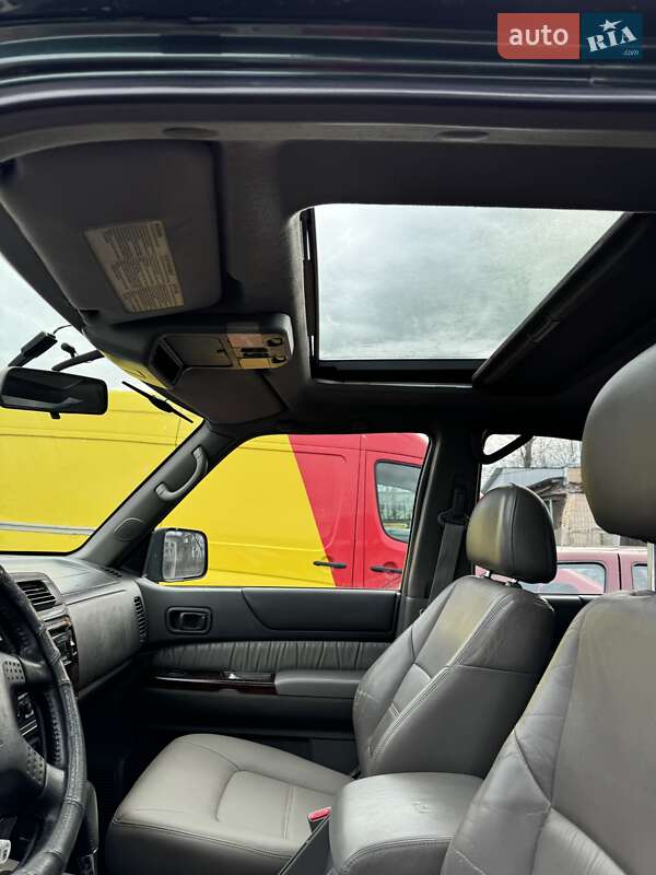 Позашляховик / Кросовер Nissan Patrol 2001 в Тернополі