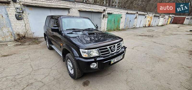 Внедорожник / Кроссовер Nissan Patrol 2003 в Днепре