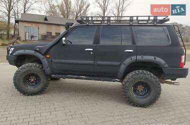 Внедорожник / Кроссовер Nissan Patrol 2004 в 