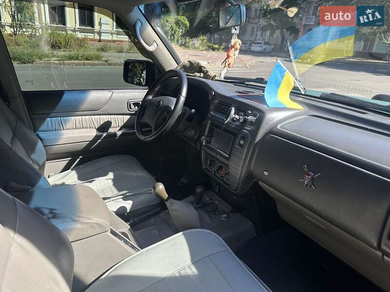 Позашляховик / Кросовер Nissan Patrol 1998 в Миколаєві