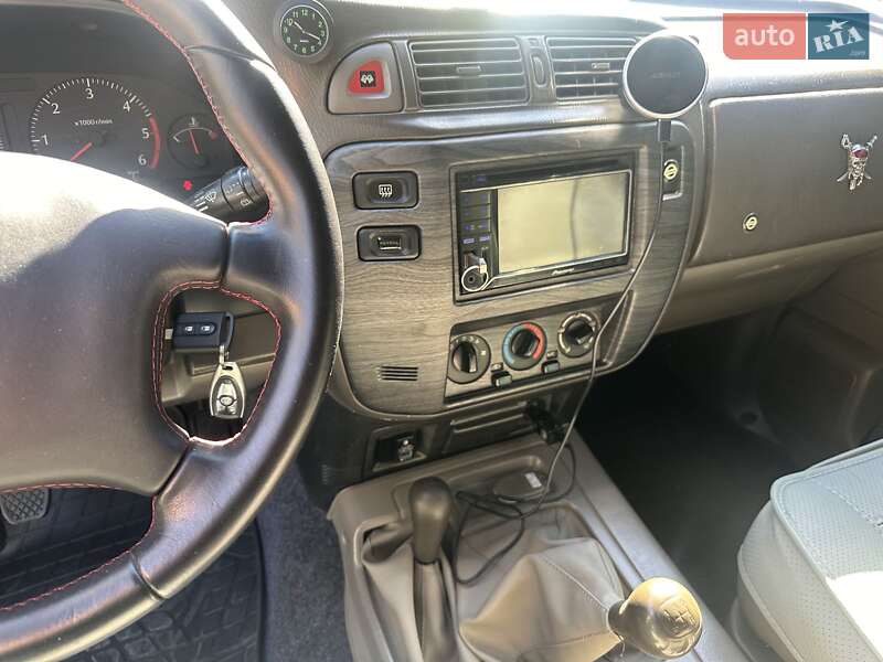 Позашляховик / Кросовер Nissan Patrol 1998 в Миколаєві