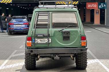 Внедорожник / Кроссовер Nissan Patrol 1987 в 