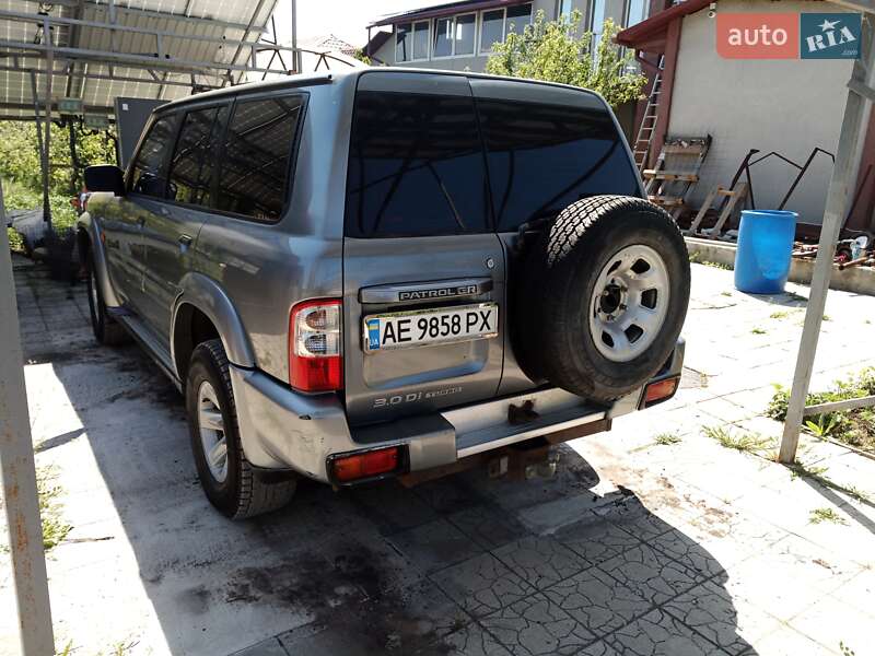 Позашляховик / Кросовер Nissan Patrol 2003 в Дніпрі