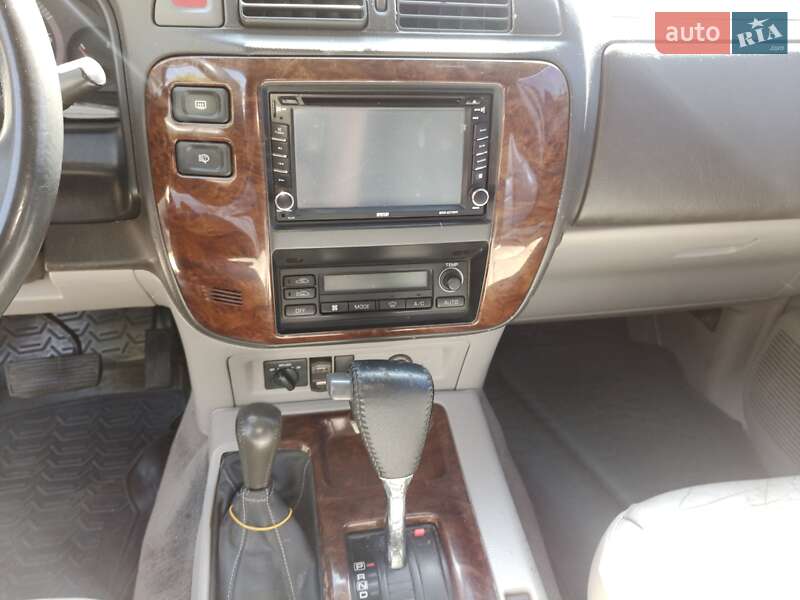 Позашляховик / Кросовер Nissan Patrol 2003 в Дніпрі