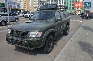 Внедорожник / Кроссовер Nissan Patrol 1997 в Буче