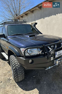 Позашляховик / Кросовер Nissan Patrol 2001 в Березнегуватому
