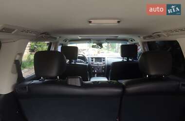 Позашляховик / Кросовер Nissan Patrol 2010 в 