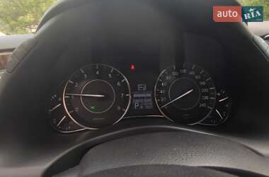 Позашляховик / Кросовер Nissan Patrol 2010 в 