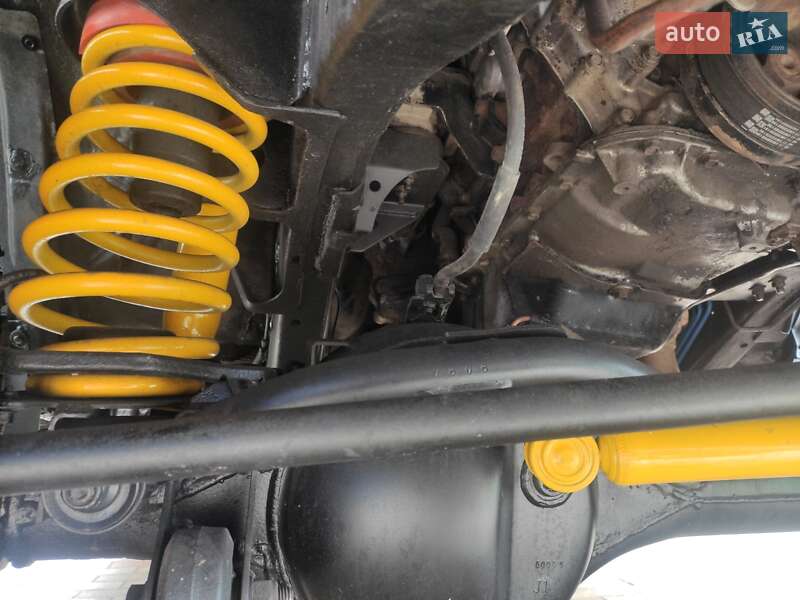 Внедорожник / Кроссовер Nissan Patrol 2000 в Ивано-Франковске