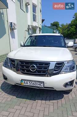 Позашляховик / Кросовер Nissan Patrol 2013 в 
