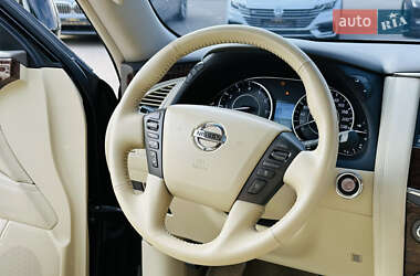 Позашляховик / Кросовер Nissan Patrol 2013 в 