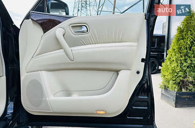 Позашляховик / Кросовер Nissan Patrol 2013 в 