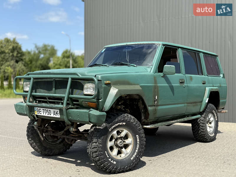 Позашляховик / Кросовер Nissan Patrol 1985 в Дрогобичі