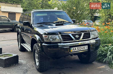 Позашляховик / Кросовер Nissan Patrol 2000 в Житомирі