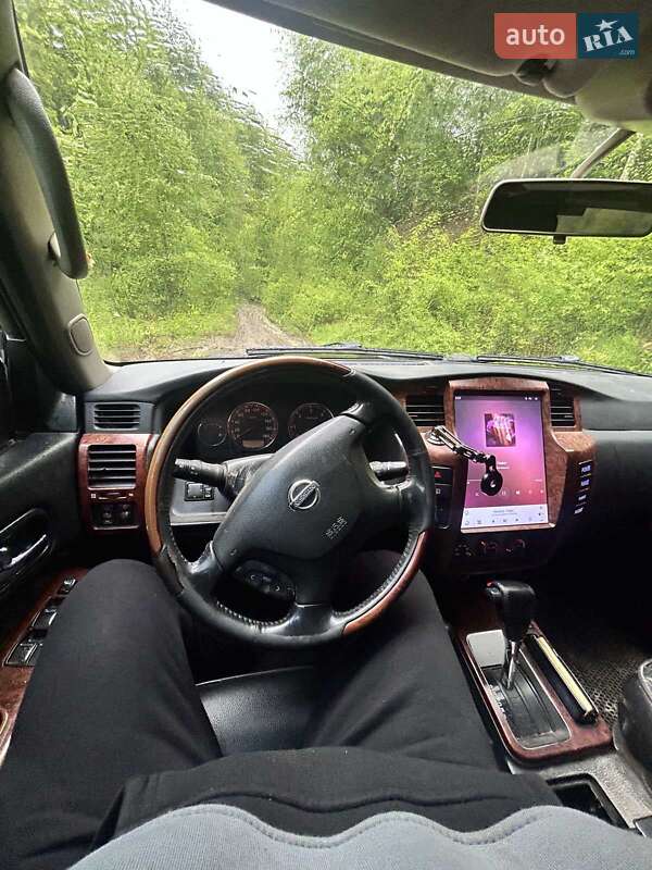 Позашляховик / Кросовер Nissan Patrol 2007 в Тячеві