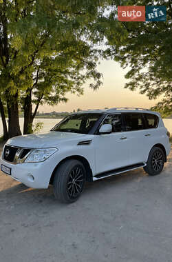 Внедорожник / Кроссовер Nissan Patrol 2011 в Киеве