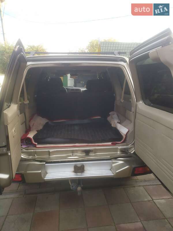 Внедорожник / Кроссовер Nissan Patrol 2005 в Киеве