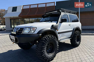Внедорожник / Кроссовер Nissan Patrol 1998 в Кривом Роге