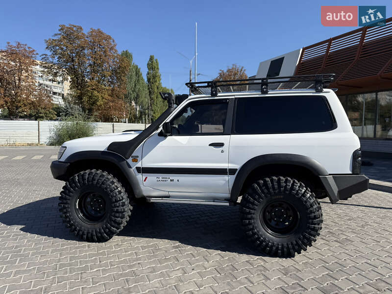 Позашляховик / Кросовер Nissan Patrol 1998 в Кривому Розі