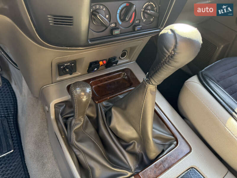 Позашляховик / Кросовер Nissan Patrol 1998 в Кривому Розі