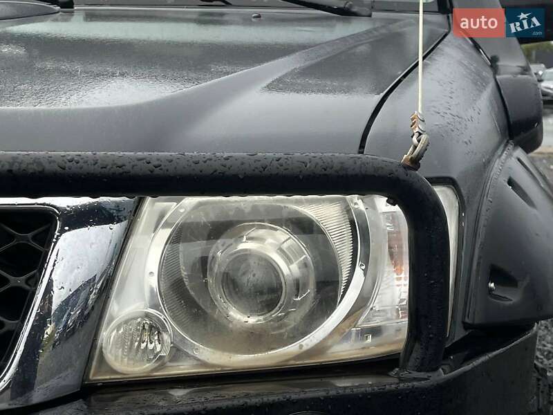 Позашляховик / Кросовер Nissan Patrol 2009 в Львові