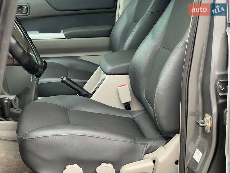 Позашляховик / Кросовер Nissan Patrol 2003 в Києві