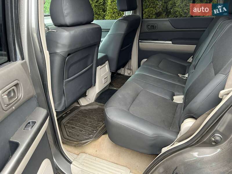 Позашляховик / Кросовер Nissan Patrol 2003 в Києві