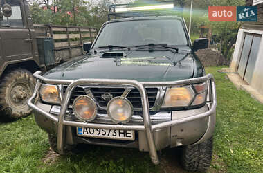 Внедорожник / Кроссовер Nissan Patrol 2002 в Иршаве