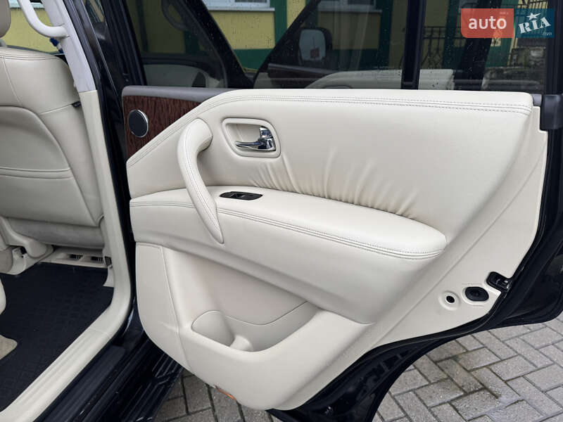 Позашляховик / Кросовер Nissan Patrol 2010 в Стрию