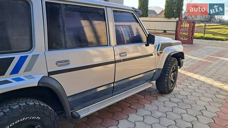 Внедорожник / Кроссовер Nissan Patrol 1992 в Надворной