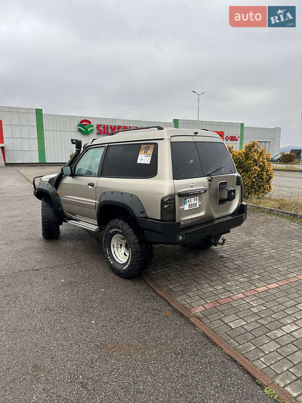 Внедорожник / Кроссовер Nissan Patrol 2000 в Тячеве