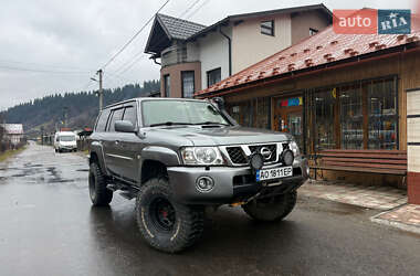 Внедорожник / Кроссовер Nissan Patrol 2005 в Рахове