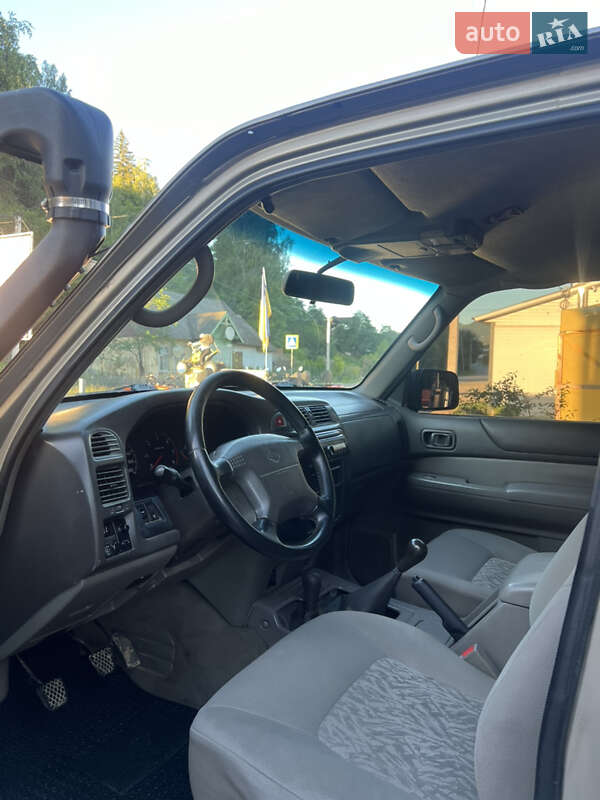 Внедорожник / Кроссовер Nissan Patrol 2000 в Верховине