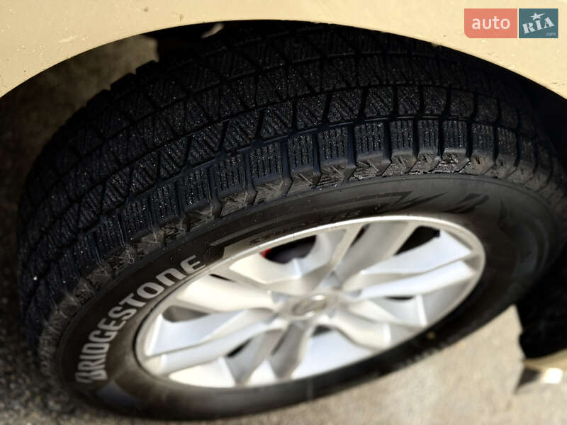 Внедорожник / Кроссовер Nissan Patrol 2011 в Киеве