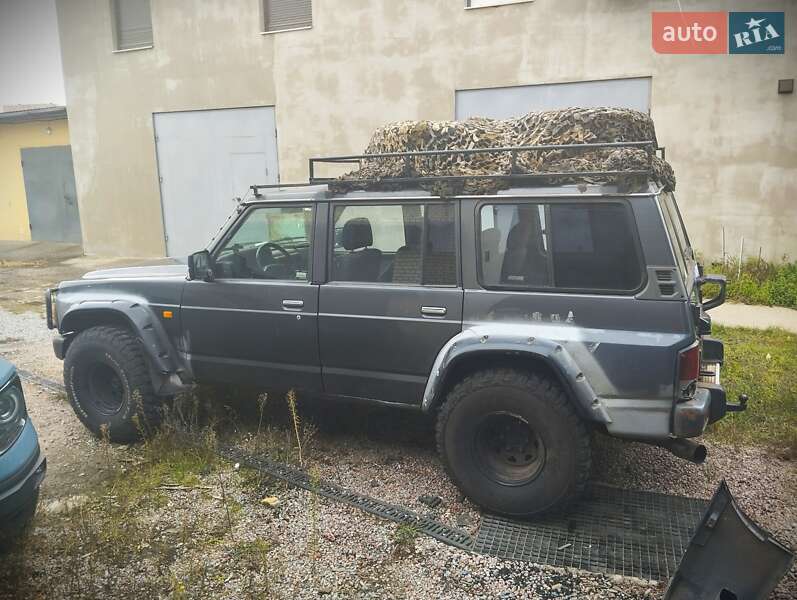 Внедорожник / Кроссовер Nissan Patrol 1995 в Харькове