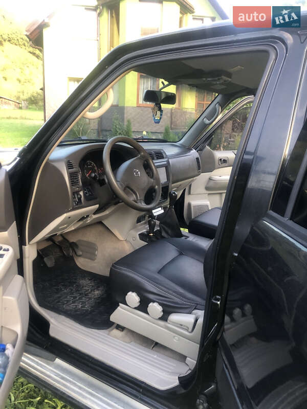 Внедорожник / Кроссовер Nissan Patrol 2003 в Тячеве