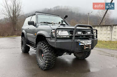 Позашляховик / Кросовер Nissan Patrol 1998 в Хусті