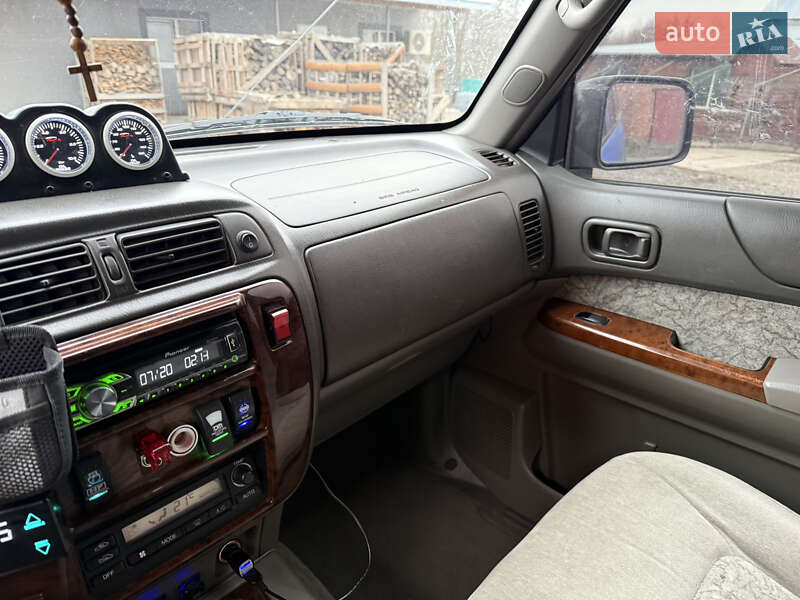 Позашляховик / Кросовер Nissan Patrol 1998 в Хмельницькому