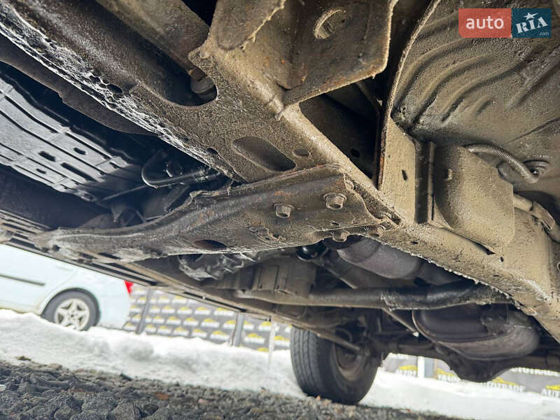 Позашляховик / Кросовер Nissan Patrol 2006 в Києві