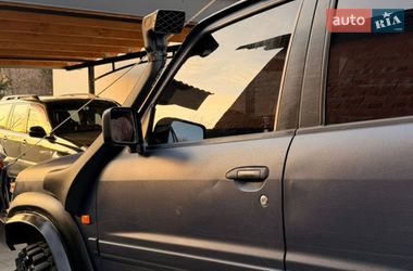 Внедорожник / Кроссовер Nissan Patrol 2002 в Ужгороде