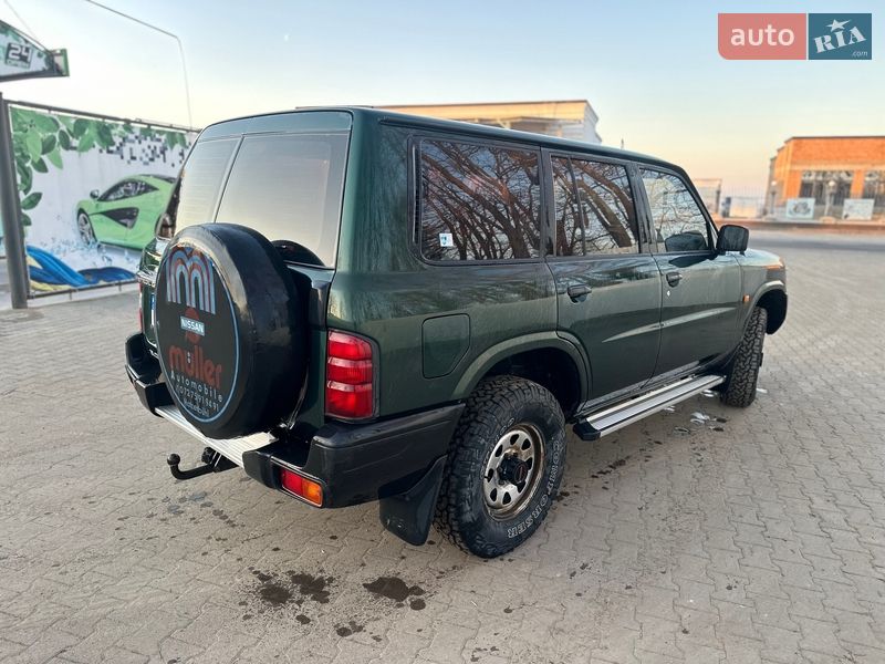 Внедорожник / Кроссовер Nissan Patrol 2001 в Снятине