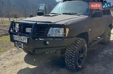 Внедорожник / Кроссовер Nissan Patrol 2006 в Тячеве