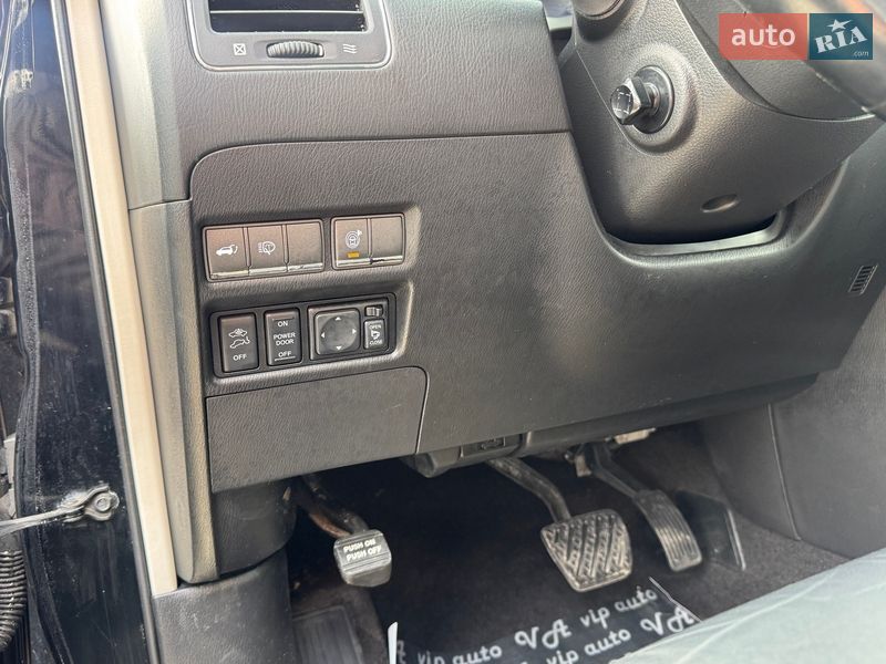 Внедорожник / Кроссовер Nissan Patrol 2011 в Тернополе