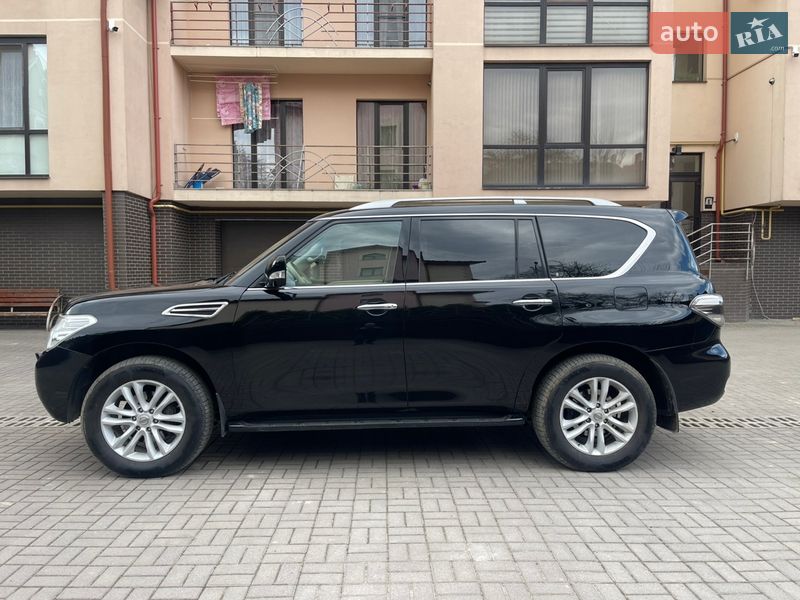 Внедорожник / Кроссовер Nissan Patrol 2011 в Черновцах