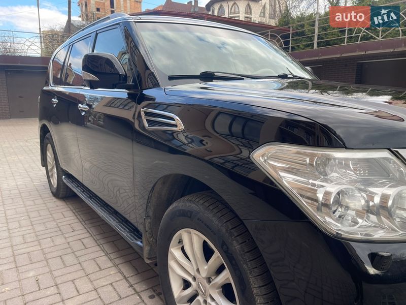 Внедорожник / Кроссовер Nissan Patrol 2011 в Черновцах