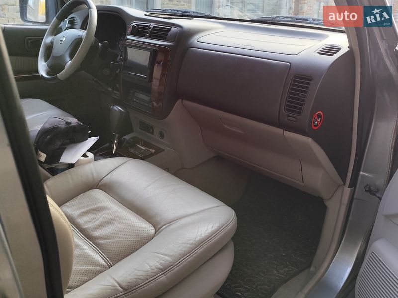 Внедорожник / Кроссовер Nissan Patrol 2003 в Киеве