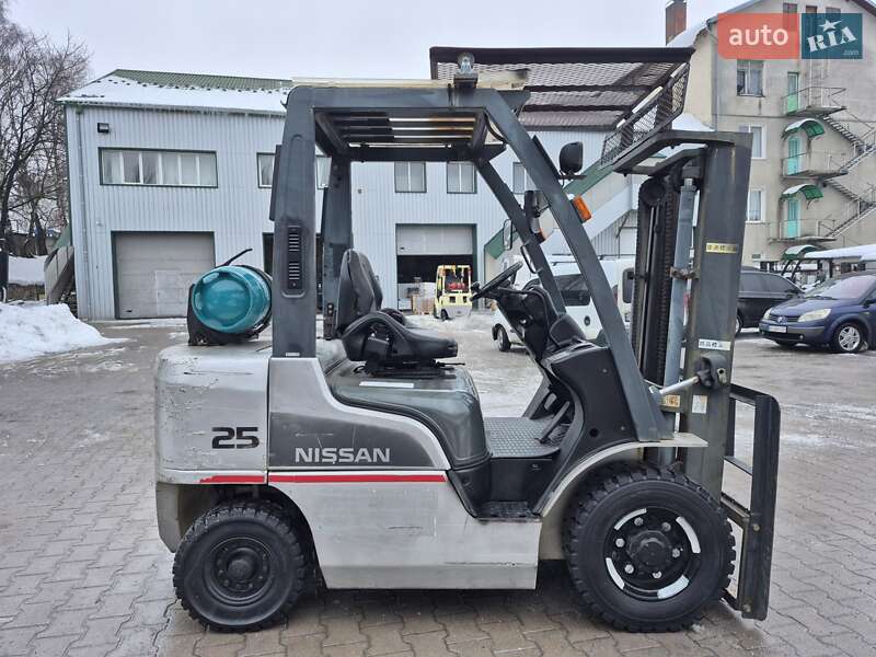Вилочный погрузчик Nissan PH 2008 в Тернополе фото 5 Вилочный погрузчик Nissan PH 2008 в Тернополе