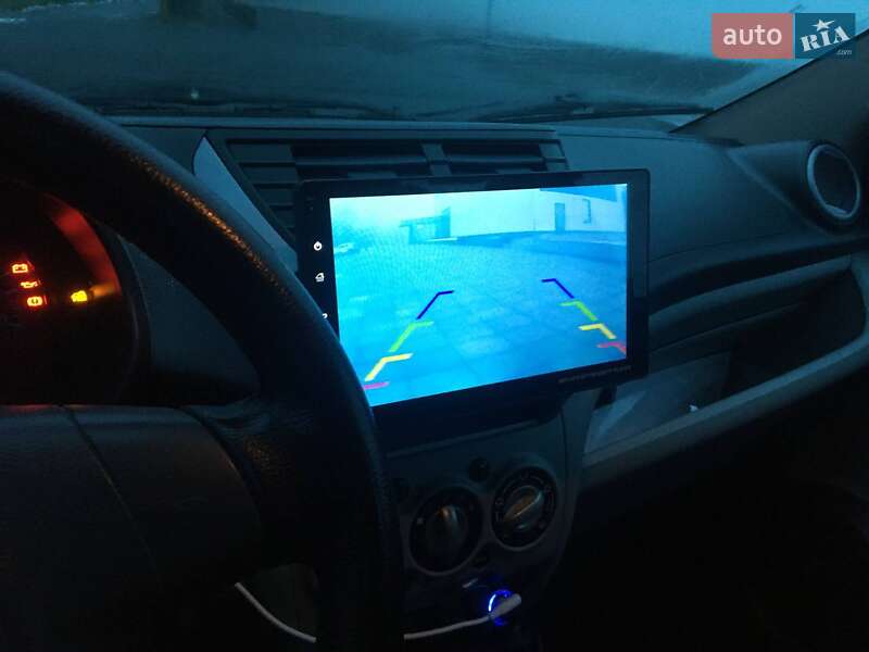 Хетчбек Nissan Pixo 2010 в Світловодську