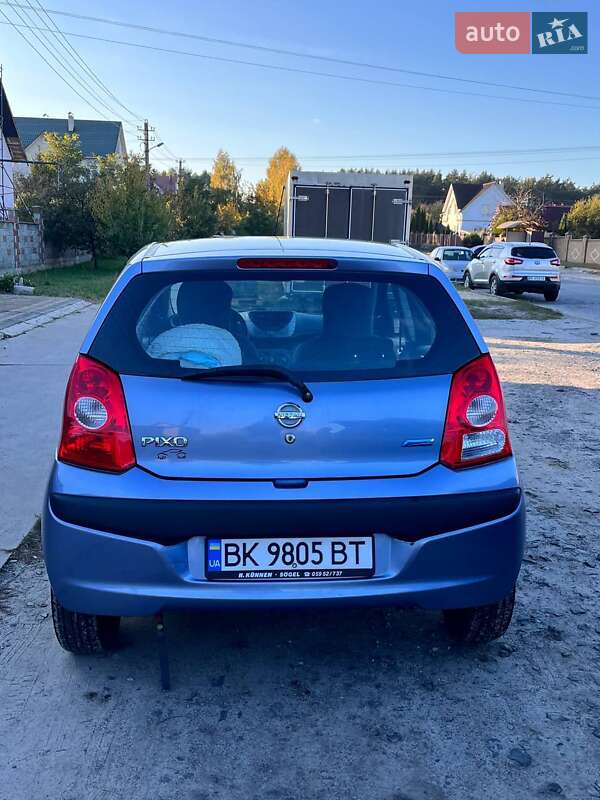 Хэтчбек Nissan Pixo 2011 в Вараше