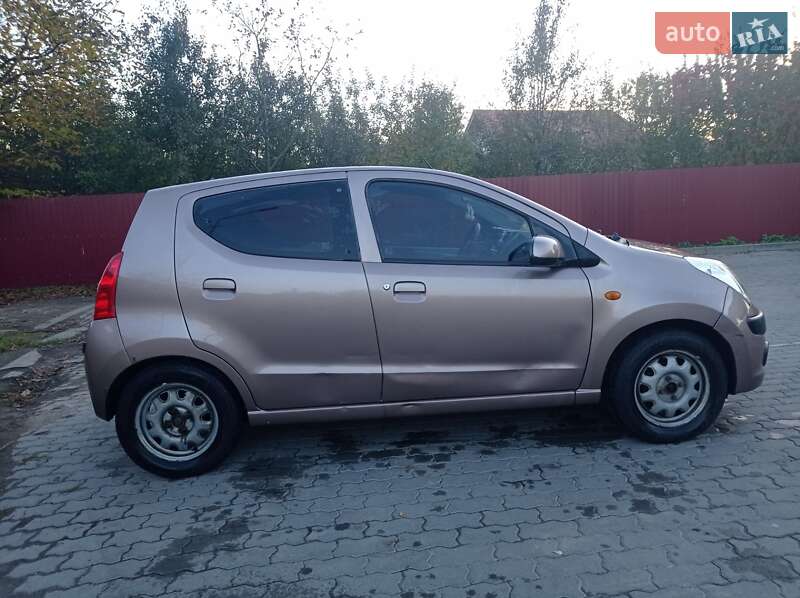 Хэтчбек Nissan Pixo 2010 в Львове фото 9 Хэтчбек Nissan Pixo 2010 в Львове